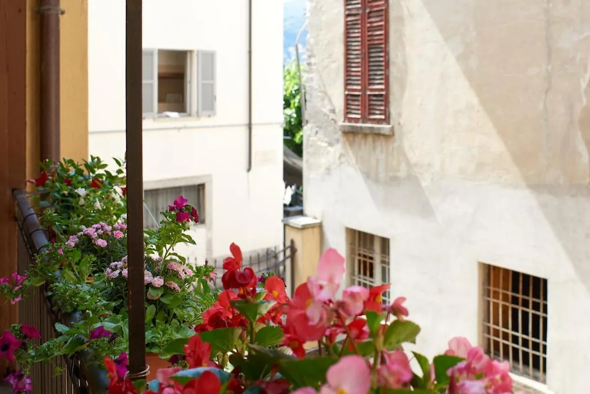 2 Bedroom Apartment On The Lake Como