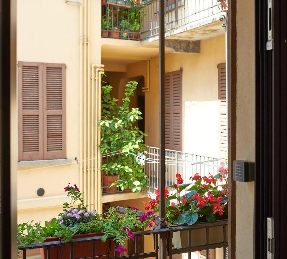 2 Bedroom Apartment On The Lake Como 0*,
